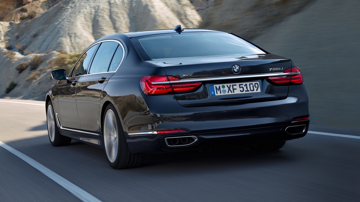 BMW-750Li-xDrive-2015-5120x2880-003.jpg