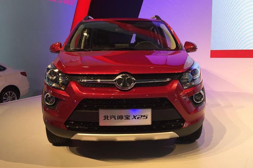 Senova X25 – гибрид Mitsubishi и smart