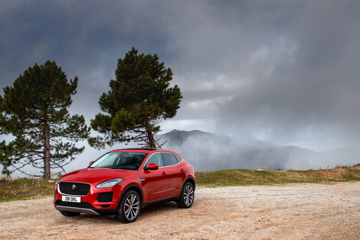 jaguar_e-pace_d240_awd_66.jpeg jaguar_e-pace_d240_awd_66.jpeg