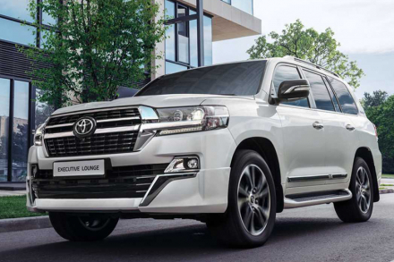 Toyota Land Cruiser 200 улучшили специально для России