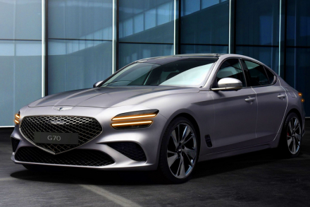Новый Genesis G70 обрел фирменный облик