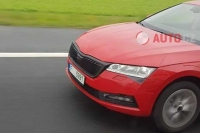 Новую Skoda Octavia засекли без камуфляжа