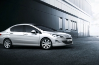 Peugeot 408 получил новую версию