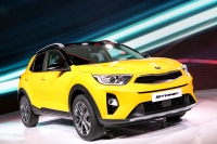 Kia: Праздник и наша улица