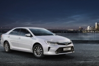Toyota Camry стала доступней