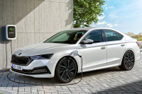 Заряженная Skoda Octavia четвертого поколения поедет на электричестве