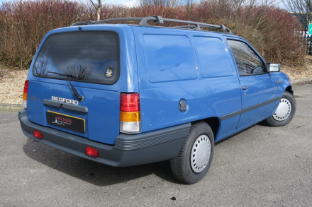 Новый Opel Astra из 80-х продают по цене BMW