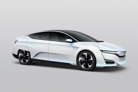 Honda улучшила водородомобиль FCV