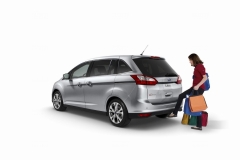 У Ford появится бесконтактный замок багажника