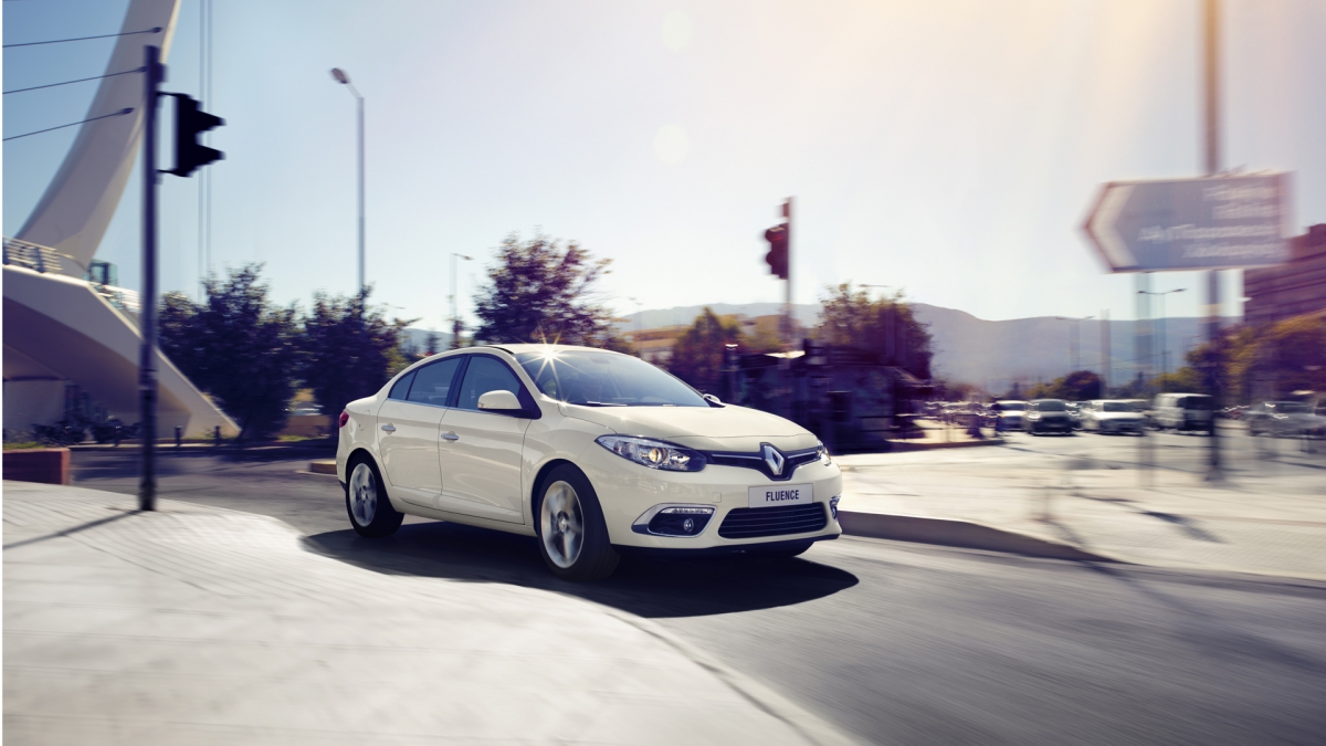 Renault Fluence (2009-2017 гг.): Крепкий середняк