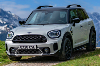 Mini открыла в России заказы на самую популярную модель
