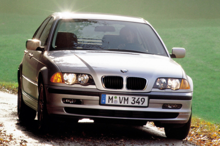 BMW объявила в России добровольный отзыв старых «трешек»