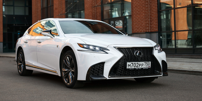 Lexus LS 500 F Sport: выбор успешного эгоиста