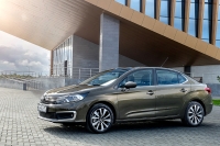 Первый тест-драйв Citroёn C4 Sedan: Садовое оружие