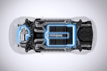 Зачем VW начал вешать шильдик на модели JAC