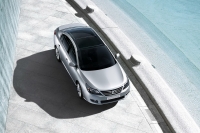 Renault покажет Latitude