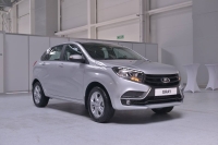 Lada XRay и Vesta представили дилерам