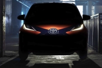 Toyota показала первое изображение компакта Aygo