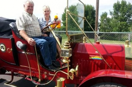 Разбившийся на 116-летнем автомобиле 80-летний водитель оказался нефтяным магнатом