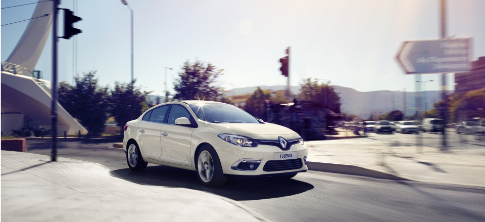 Renault Fluence (2009-2017 гг.): Крепкий середняк