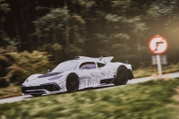 Всё ближе и ближе: Mercedes-AMG Project One вывели на дорогу