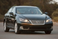 Lexus ES 350 и RX 270 - российские премьеры