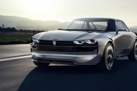 Peugeot e-Legend: Электроник в дедушкином халате