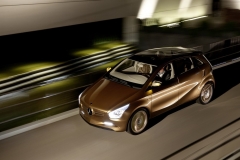Mercedes заново изобретет автомобиль