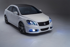 Нью-Йорк-2011: Suzuki Kizashi гибрид и спорт